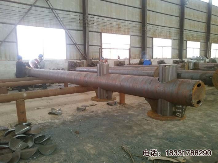 Φ273、Φ325懸臂式交通標志桿加工廠家